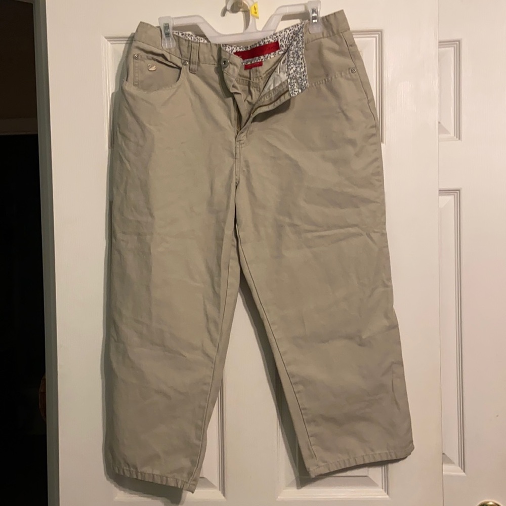 Khaki Capris